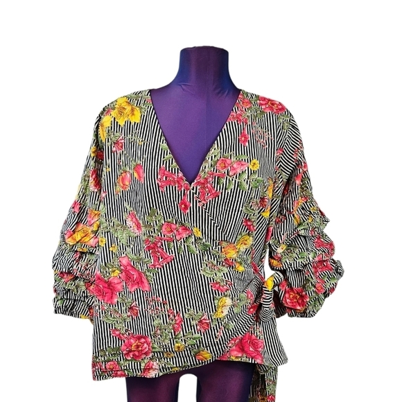 Rainbow Floral & Stripes Tiered Puff Sleeve Wrap Top Size 1X Women's Plus - Picture 8 of 8